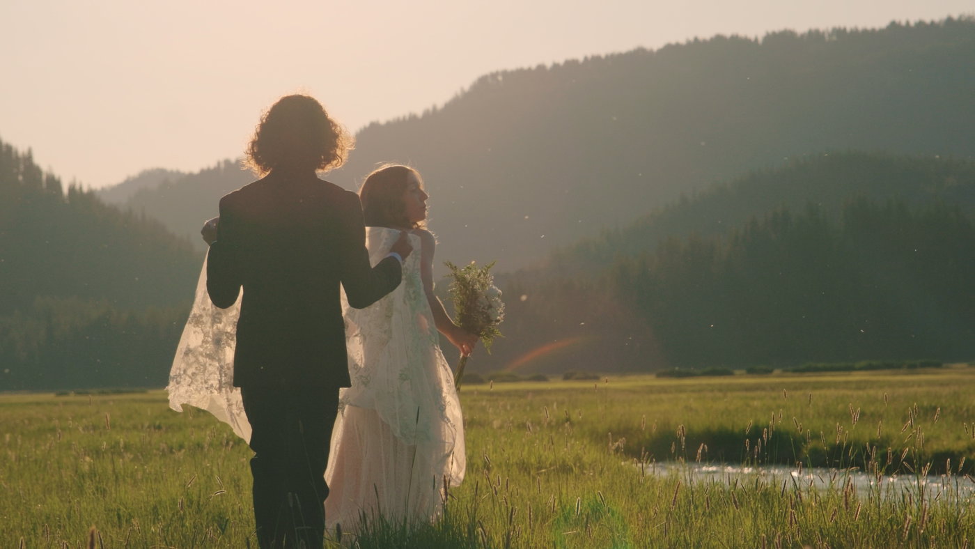 Kousoulos wedding at Sparks Lake